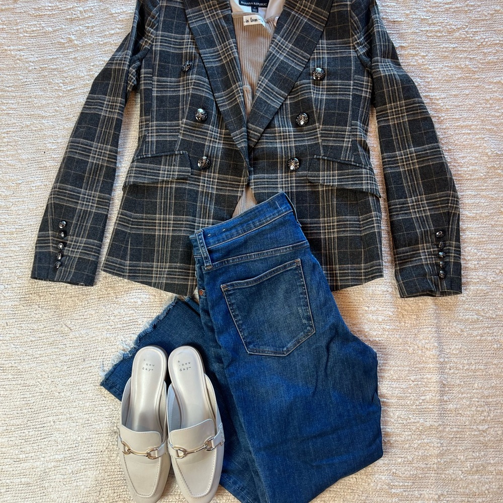 Banana Republic Charcoal and White Checkered Blazer